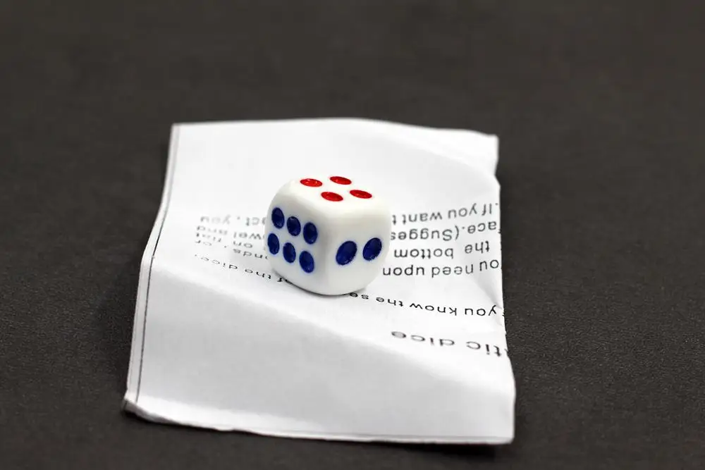 Automatic Dice Magic Tricks,Stage Magic Props gimmicks