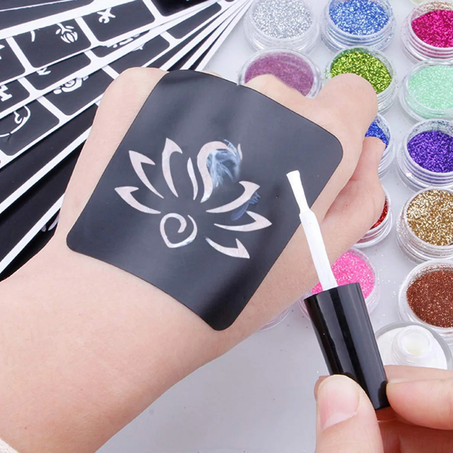 Templates Glitter Tattoos Kit 24 Colors Glitter Powders + 120 Unique Tattoo Stencil +7 Tools for Kid Adults Body Face Art Design