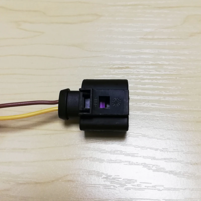 10Pcs 2 Pin Connector Plug Wire For Volvo FH/FM/FL For Scania Heavy Truck Side Marker Lights Sun Visor Light Clearance Lamps