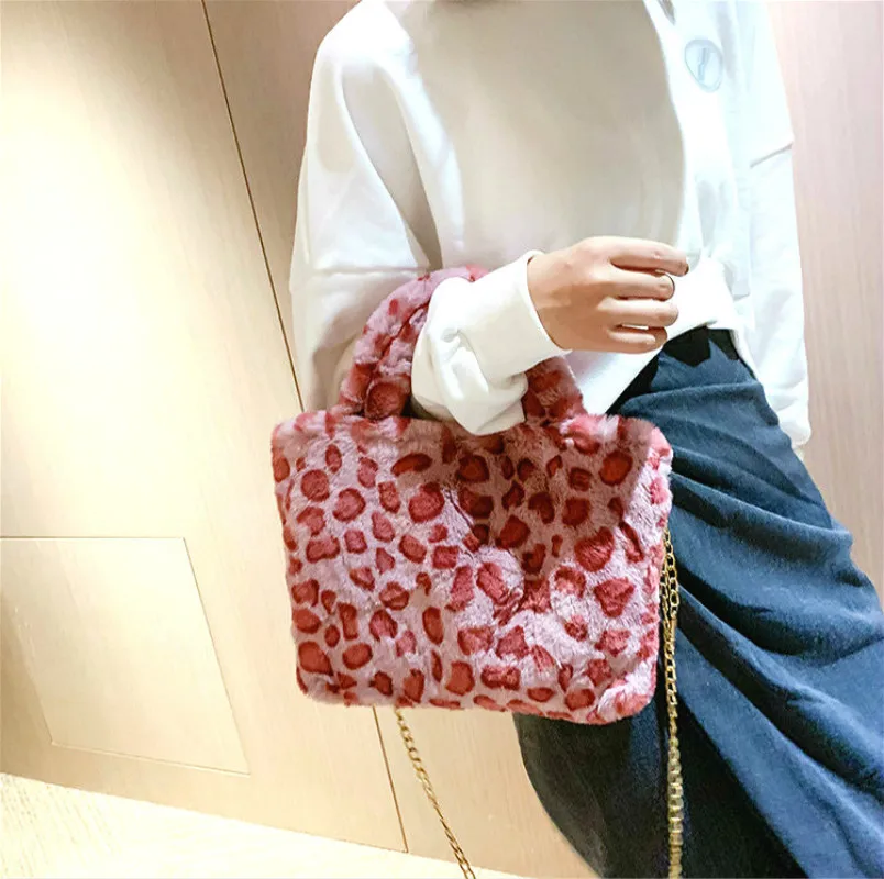 

fashion plush diagonal shoulder chain bag artificial fur wild patterns Dongkuan leopard zebra large-capacity