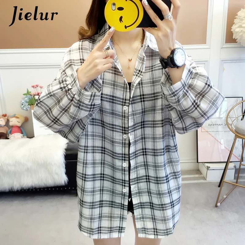

Jielur 2019 Autumn Sunscreen Plaid Shirt Female Retro Loose Kpop Blouse Long Sleeve Women Tops Thin Leisure Boyfriends Blusas