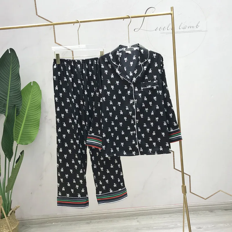 

Spring And Summer Ladies Long Sleeve Pajamas Ice Silk Fashion Cardigan Home Service Thin Casual Suit