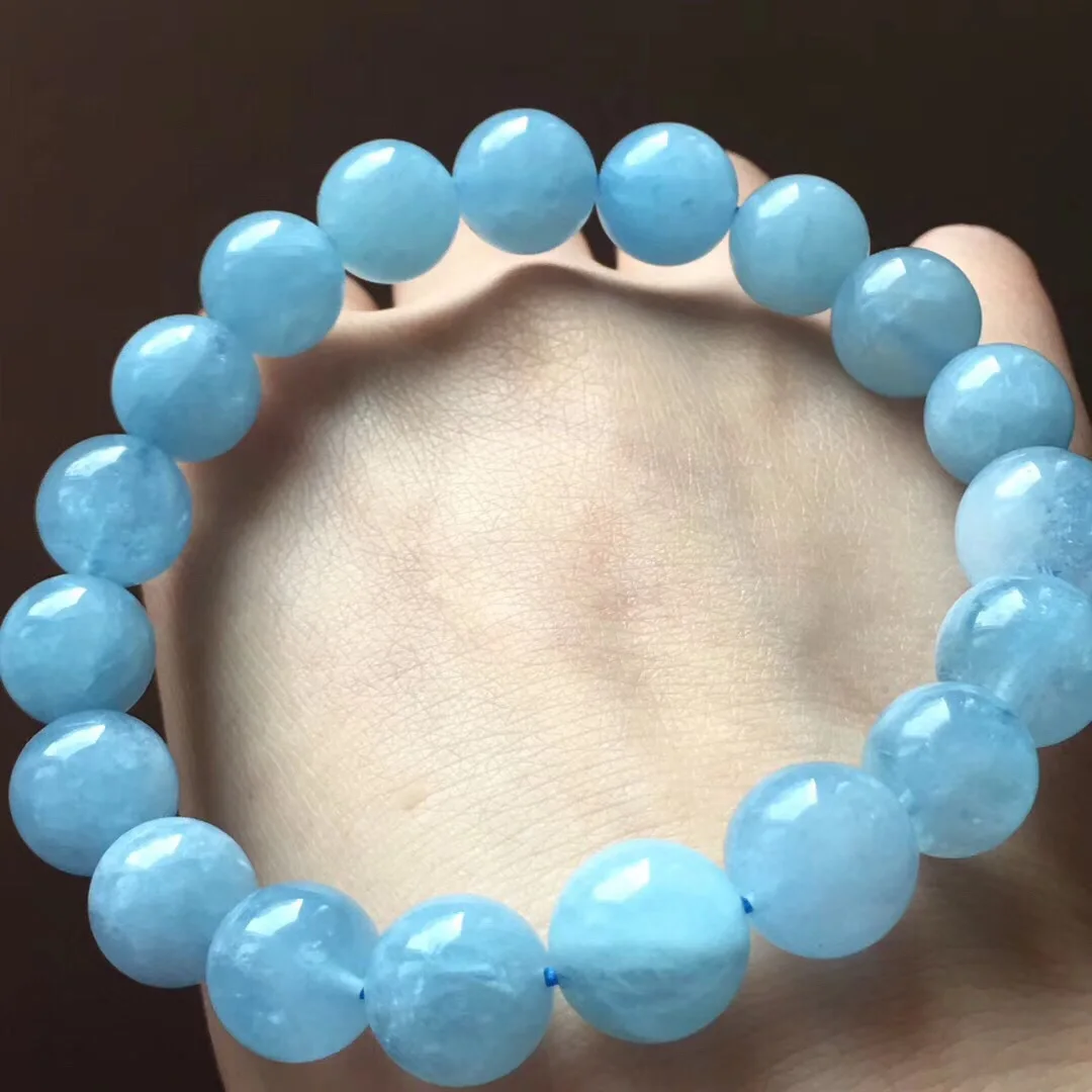 

Natural Aquamarine Bracelets Sky Blue Crystal Clean Moist Transparent Bright Natural Elegant Simple And Elegant