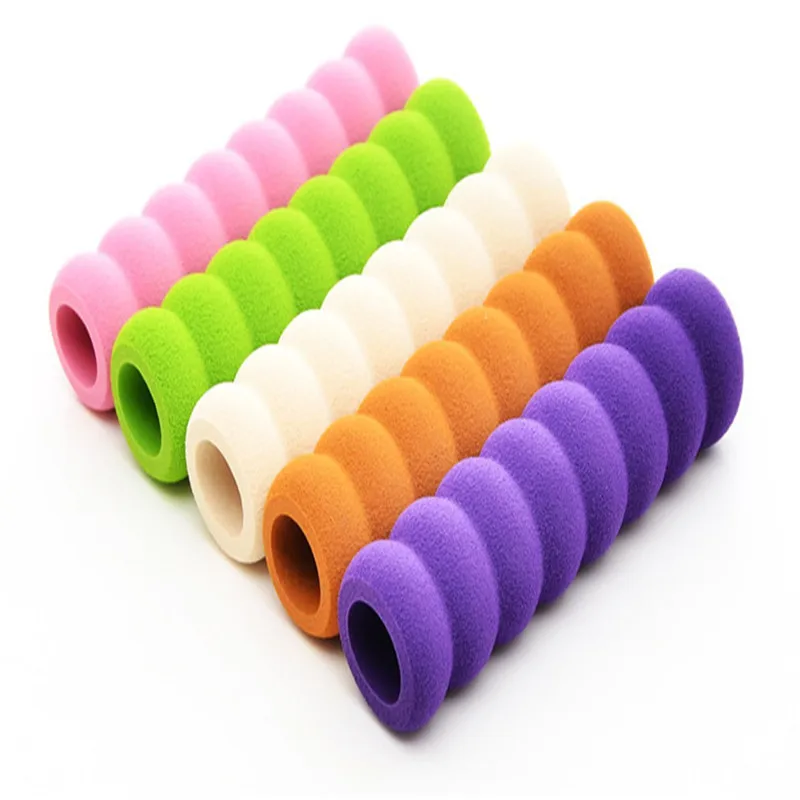 Thickened-spiral-type-children-s-anti-collision-door-handle-protective-cover-muffler-anti-slip-anti-collision (3)
