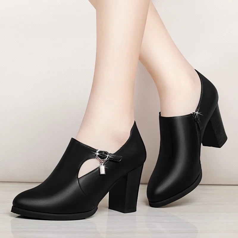 

Square Heel Women Boots High-heeled Cow Leather Ankle Boots For Lady Pointed Toe Side Zipper Female Boots 2018 Autumn YG-A0067