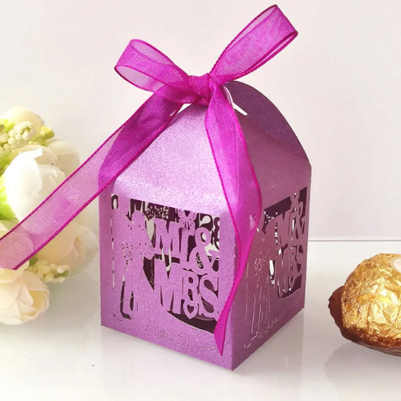 50pcs Laser Cut MR MRS Carriage Favor Gifts Candy Boxes with Ribbon Baby Shower Wedding Favors and Gifts Wedding Party Supplies