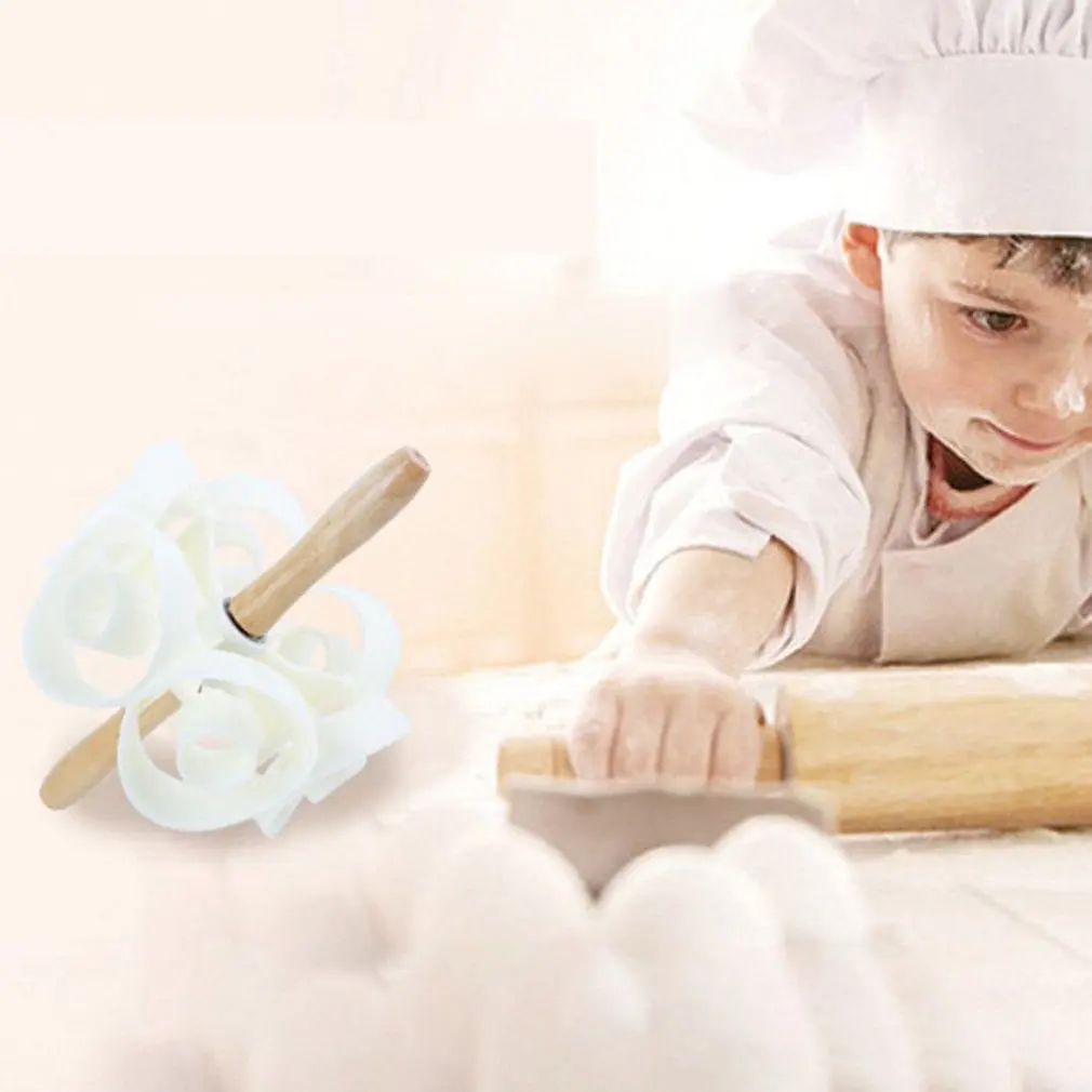 Manual plastic 6-circle donut cutter doughnut biscuit cookie fondant dough maker wood handle for bakery gadgets