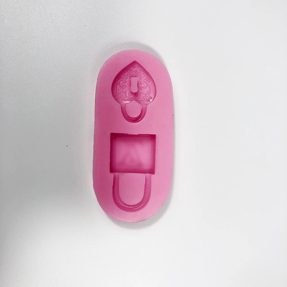 

3D Locks And keys Shaped Silicone Mold DIY Famous Logo Pattern Cake Moulds Cake Decorating Tools Mold Pastry Model Cupcake Mold
