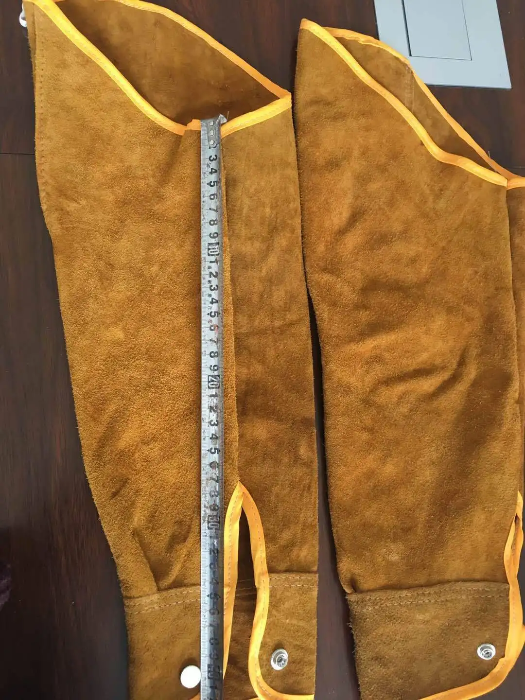 Cow leather Sleeve Welder Arm Protective Sleeve Tig Welding Spark Insulation Wear Resistant Protective Sleeve
