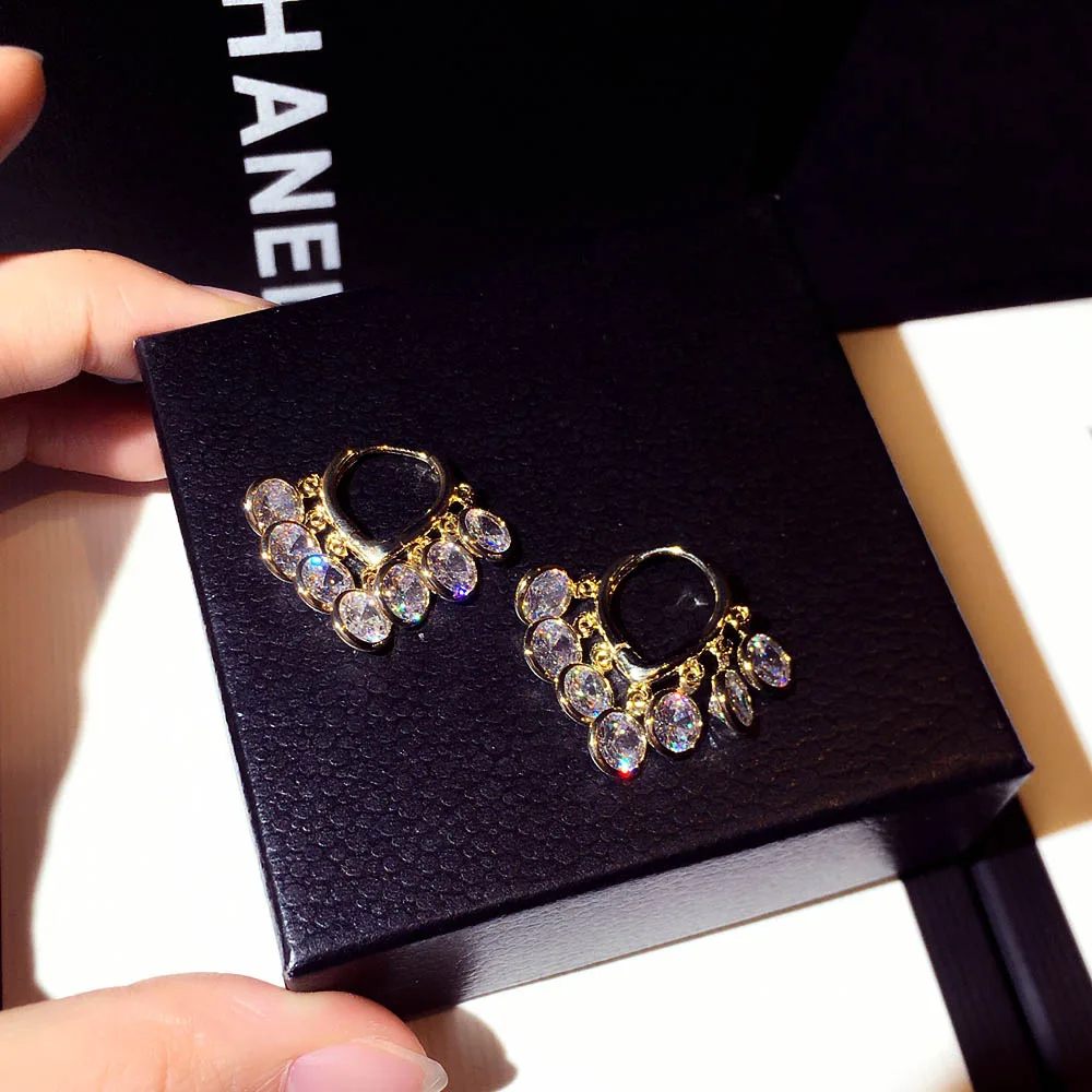 Stud Earrings Ear Accessories Zircon Earring Rhinestone Ear Stud For Lady Wedding Pendant Shine Tassels Super Charm Temperament Fashion Engagement Ear Stud