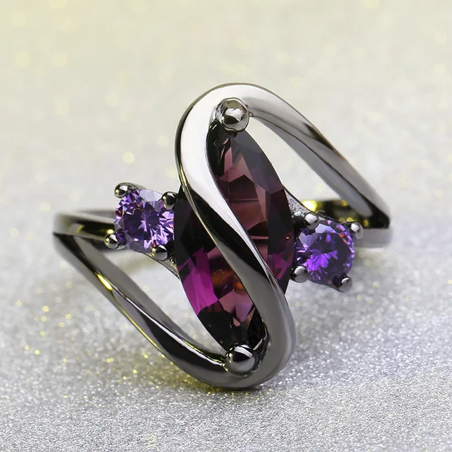 Купить женские кольца с фиолетовым камнем вечерние обручальные черного картинки