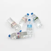 5 個かわいいドールハウスミネラルウォーターボトルおもちゃ人形食品キッチンリビングルームアクセサリー子供ふり再生ミニチュアおもちゃ(China)