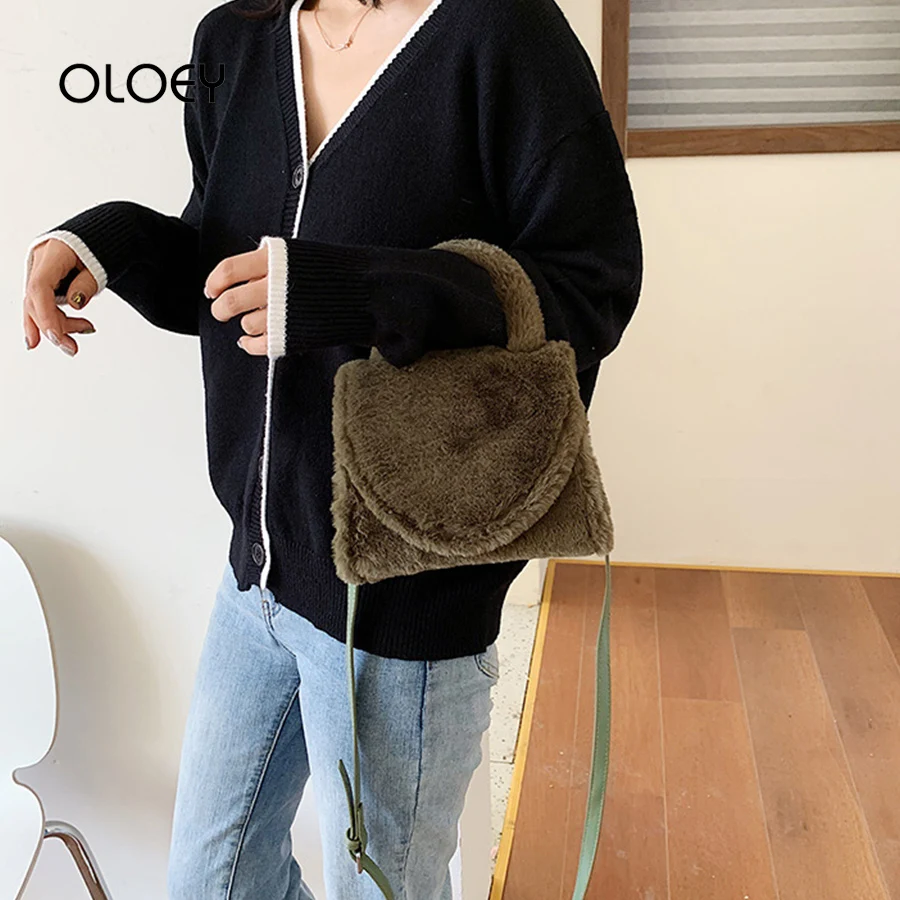 women's messenger purse