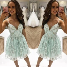Дешевые линии Спагетти ремни Короткие коктейльные платья Кружева Аппликация Тюль платье для выпускного вечера robes de soireue