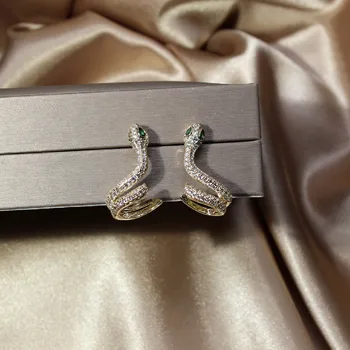 

DI-132 Korea Hot Sale Fashion Jewelry High-end Creativity Serpentine Micro-inlaid Zircon Earring for women