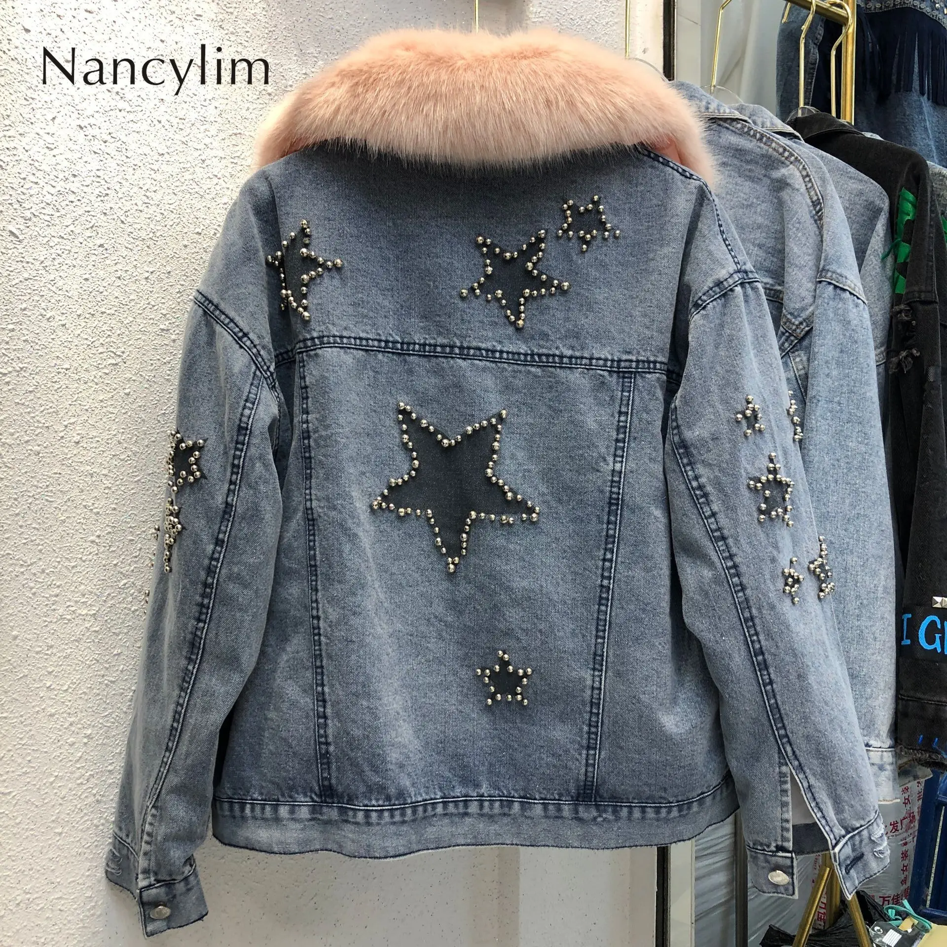 

2019 New Fur Denim Coat Woman Warm Street Coat Large Hairy Collar Detachable Inner Star Rivet Thickened Jean Cotton Parkas