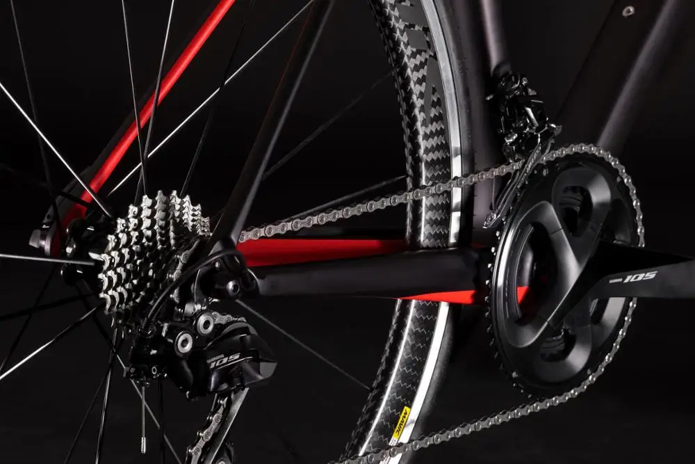 2020 Carbon Road bike Complete Bicycle Carbon with R7000 groupset,11 speed carbon bike 2020 Carbon Road bike Complete Bicycle Carbon with R7000 groupset,11 speed carbon bike