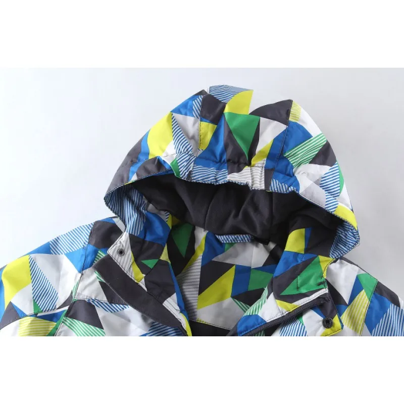 2209201609102115d1-800x800