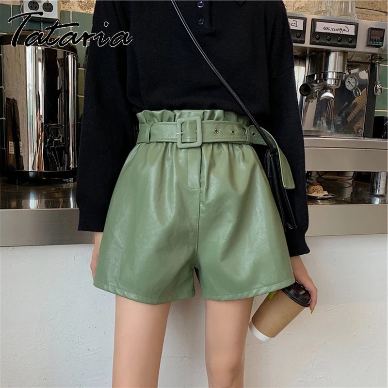 Pantalones cortos de piel sintética con cinturón para mujer, Shorts informales de cintura alta, con y de pierna ancha, color blanco y negro, para invierno|Pantalones cortos| - AliExpress