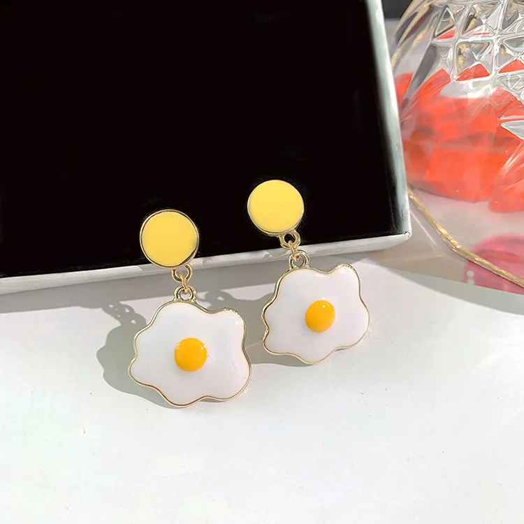 

Retro fashion contracted earrings Joker metal earrings earrings geometric trend Beautiful ladies earrings wholesale