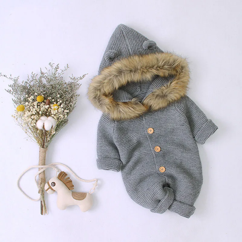 Детские комбинезоны; осенне-зимняя одежда для новорожденных; куртка для маленьких мальчиков и девочек; вязаный свитер с капюшоном и меховым воротником; одежда для малышей