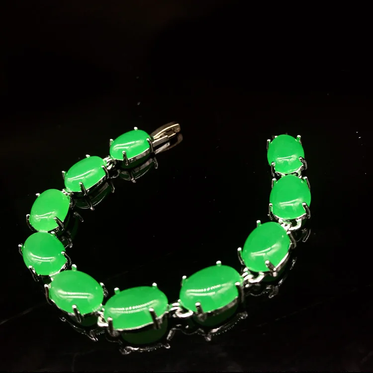 Natural Malay Jade Emerald Jade Green Bracelets/Ice-like Yang Green, WOMEN'S Egg-Shaped Bracelets Fashion Jewelry
