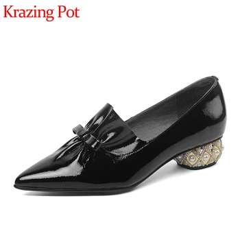 

Krazing pot 2020 new genuine leather pointed toe pearl med heels pleated bowtie modern office lady deep mouth spring pumps L6f1