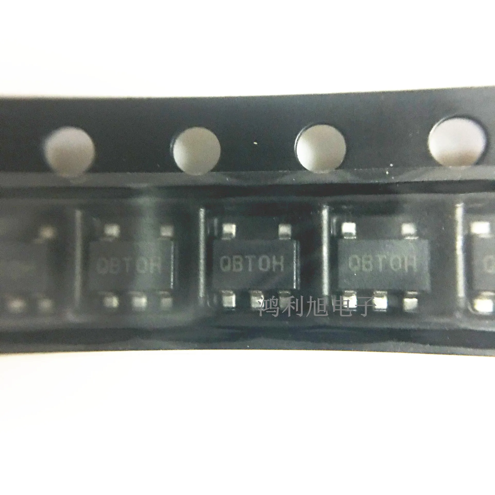 

10 шт./партия Φ IC REG LINEAR 2,5 V 300MA