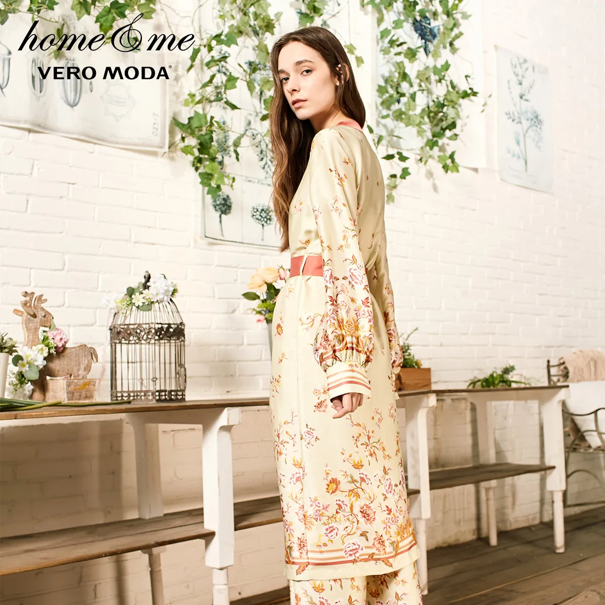 Ceny Damskie kwiatowe wykończenia Vero Moda w różnych kolorach rękawy balonowe nocna szata | 3191R1501