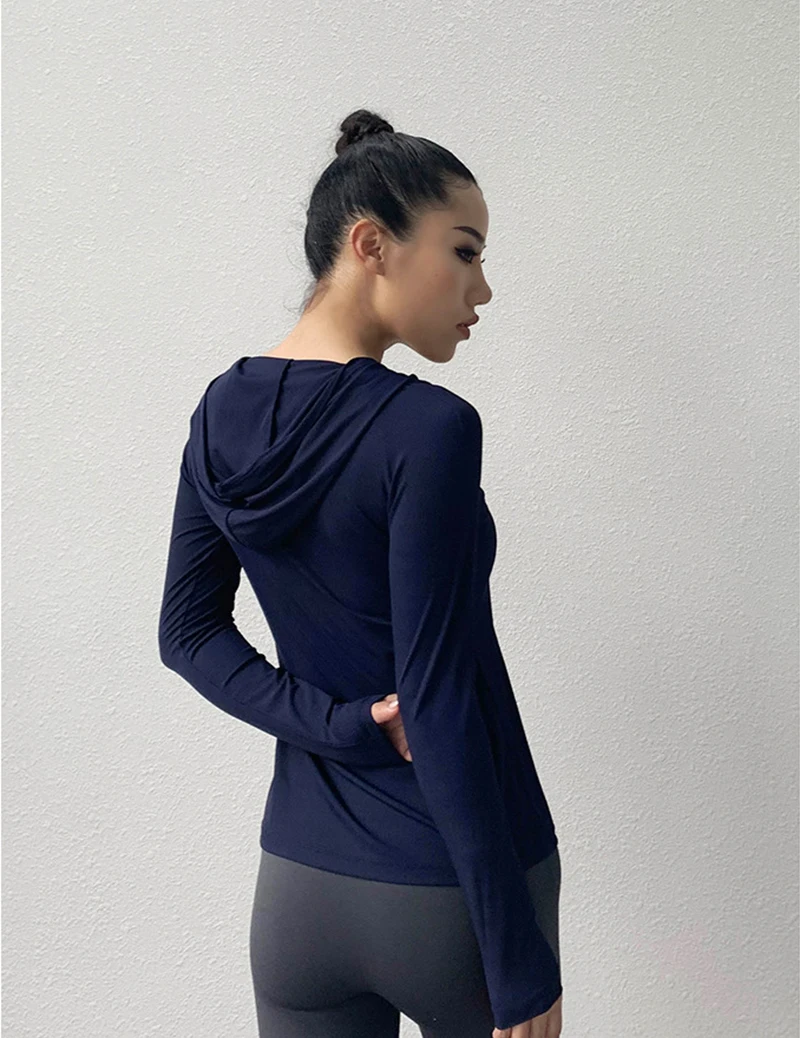 10933476642_895640759