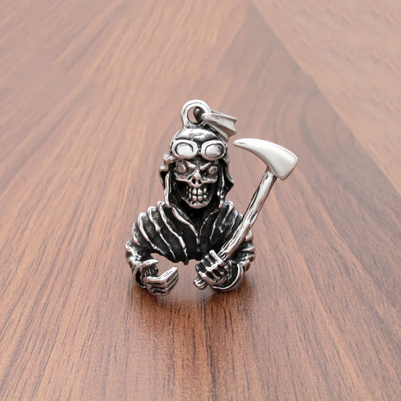 

Punk Skull Knife 316L Stainless Steel Pendant
