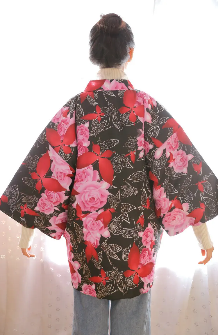 Японское зимнее женское теплое кимоно толстое хлопковое Стеганое пальто Haori ватная хлопковая верхняя одежда с цветочным принтом Свободное пальто W035