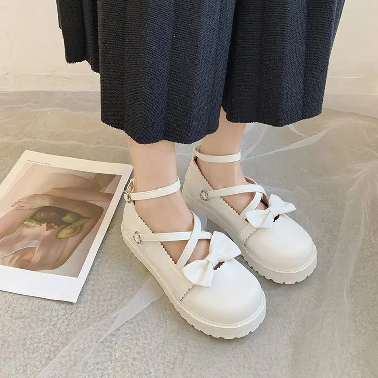

2020 autumn new Lolita shallow mouth low heel bow tea party cute round head soft sister loli lo mother shoes