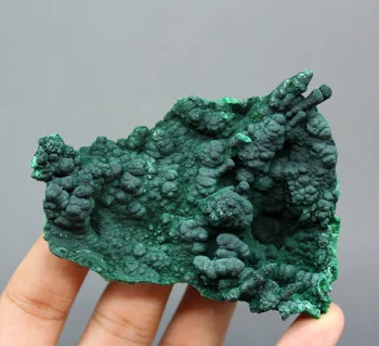 

60g Natural beautiful malachite mineral specimen crystal Stones and crystals Healing crystal Free shipping