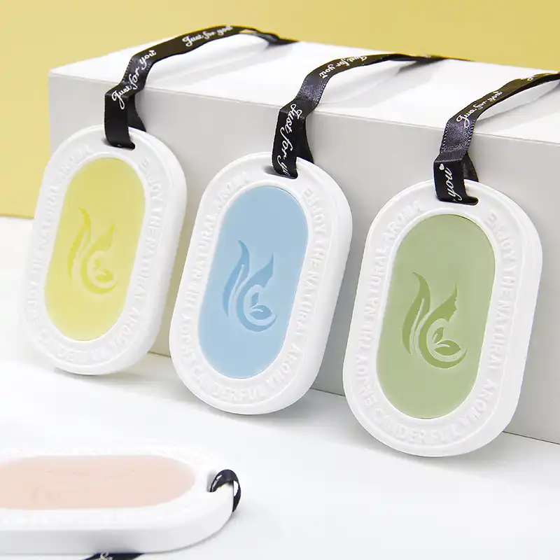 北欧スタイルクリエイティブ手作り石膏アロマワックスピースキャビネットペンダント空気清浄トイレ車の装飾品誕生日プレゼント キャンドル Aliexpress