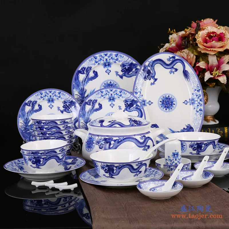 

Family Chinese bowl and dish set Jingdezhen ceramic dragon phoenix blue and white porcelain tableware combination bone china bow