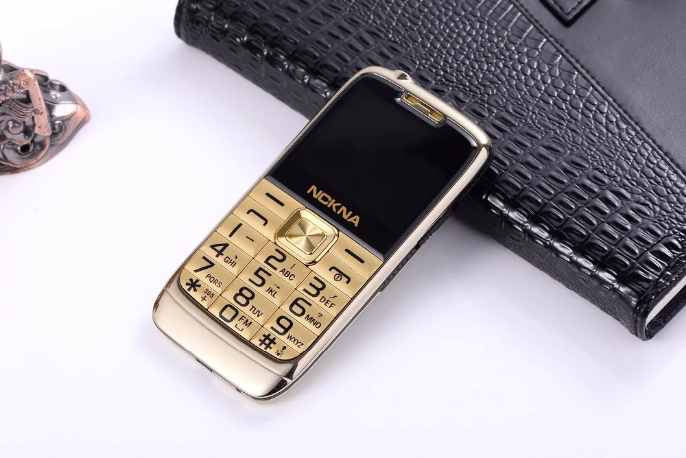 Металлический корпус E71 супер тонкий маленький мобильный телефон большая русская клавиатура модный телефон