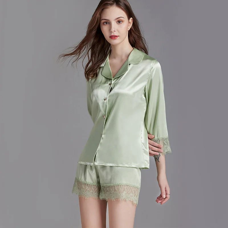 14072273852_1560037519