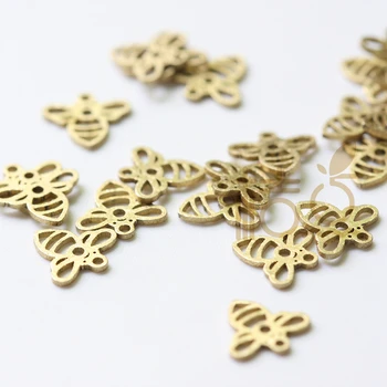 

6 Pieces Laser Cut Solid Raw Brass Charm - Bee 8x8mm (4513C)