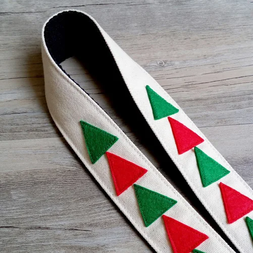 

CamDress White canvas material red green triangle pattern hand-woven woven durable Digital Personalized Camera Strap Belt