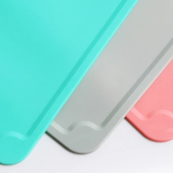 

Pet Drinking Water Feeding Catering Mat Silicone Sat to Prevent Sprinkling Water Leaking Food Dirty Floor