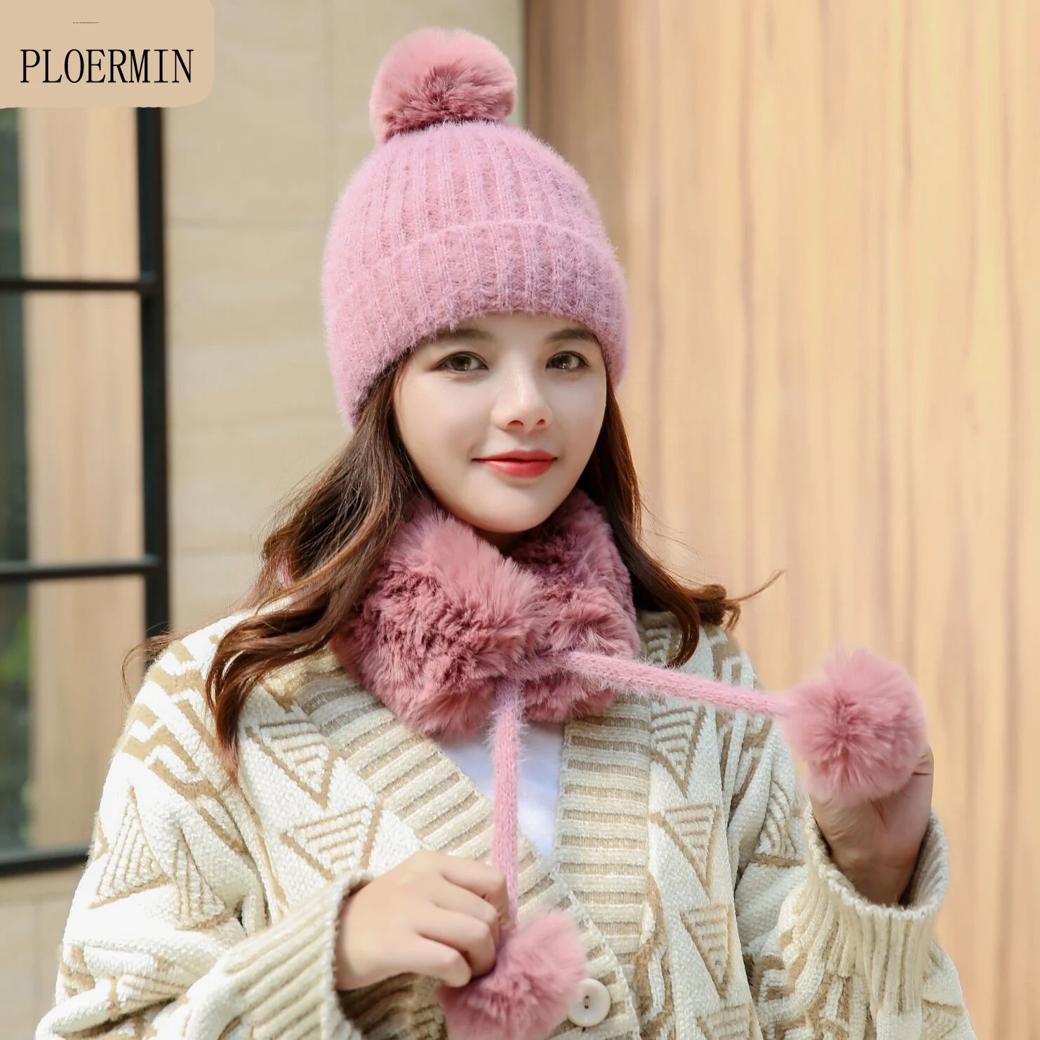 

2019 Womens Hats With Scarf Warm Fleece Inside Beanie Girls Winter Cap For Women Real Mink Fur Pompom Hat Female Knitted Caps