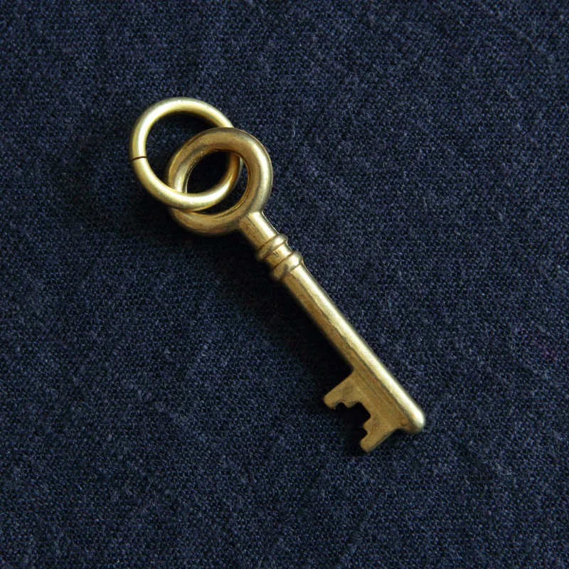 brass key keychain pendnant (18)