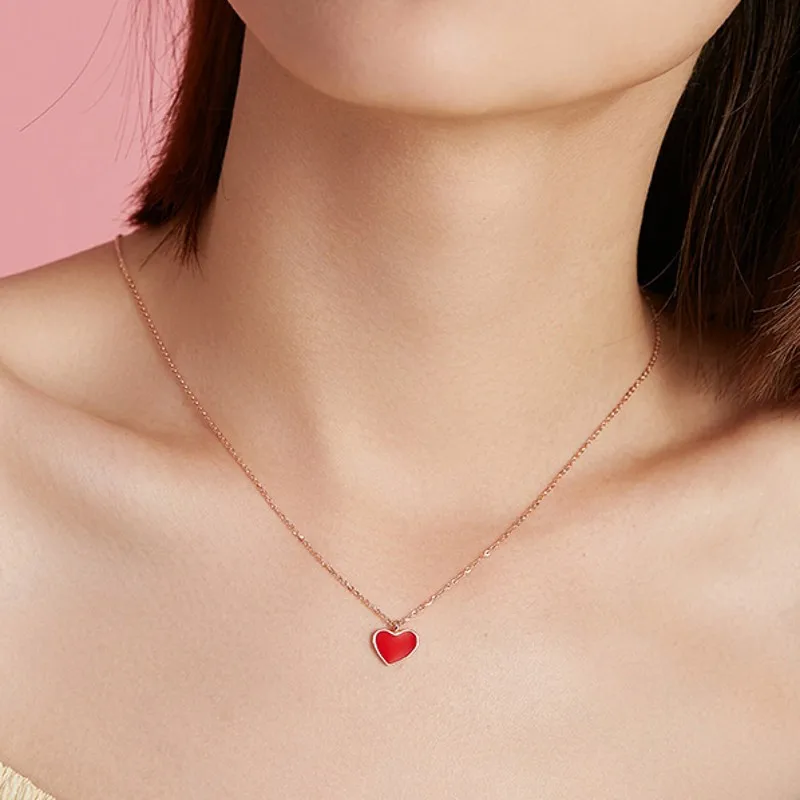 

Red Heart Pendant Necklace Ins Style Niche Design Sense Clavicle Chain
