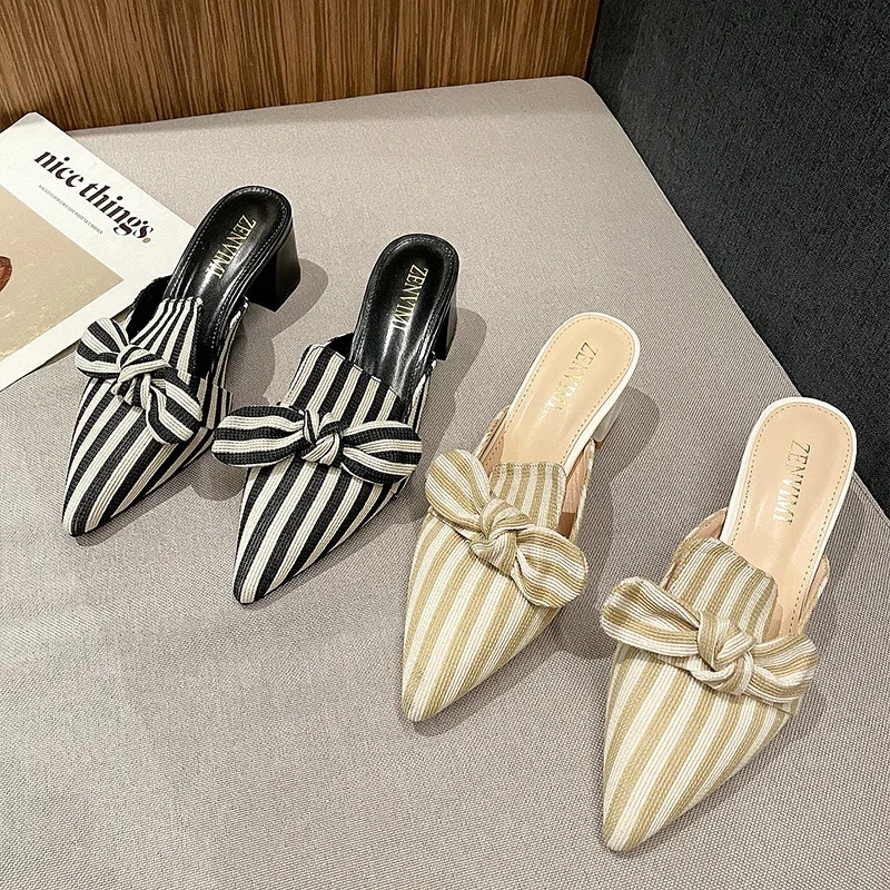 女性のためのファッショナブルなストライプのミュール,四角い