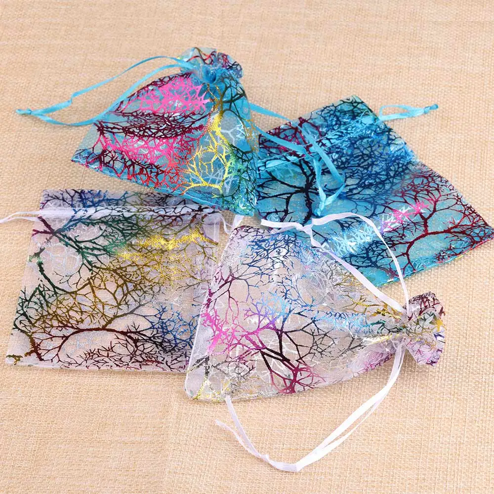 25 Stück/50 Stück Organza-Geschenkbeutel 7 x 9/9 x 12/10 x 15/13 x 18 cm Schmuckverpackungsbeutel Hochzeitsgeschenk ausziehbare Verpackungsbeutel mit Baummuster – Detail 2