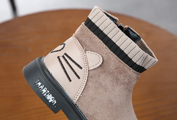 Детские boots19; сезон осень-зима; Новинка для мальчиков и девочек модные ботинки в Корейском стиле; одежда с завязками; женские брендовые ботинки с мягкой подошвой фоны для фотосъемки с изображением ботильоны