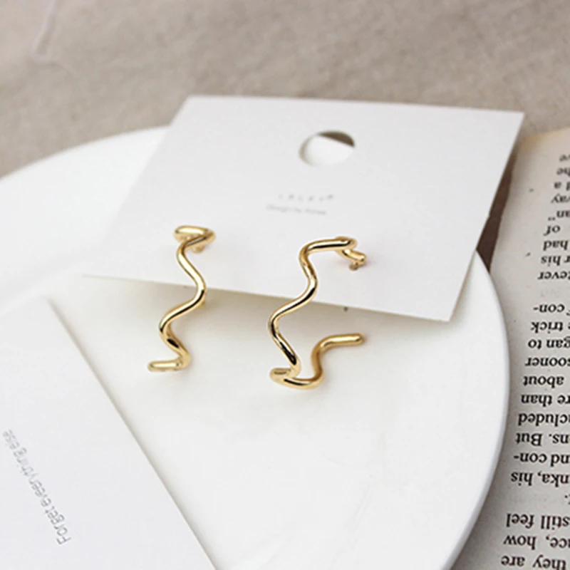 

Hot Exaggeration Big Round Wave Bending Hoop Earrings Fashion Silver Color Gold Color Geometric Earrings Party Charm Jewelry
