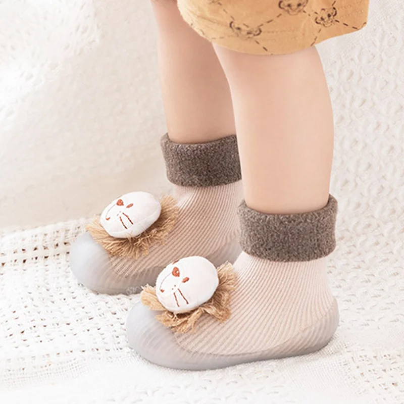 Chaussette Bebe Chaussures Pour En Coton Epais Hiver Styles Animaux Mignon Bebe Chaussures De Plancher Anti Derapant Premiers Marcheurs 0 3 Ans Aliexpress