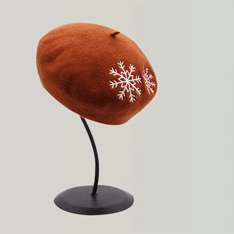 Dilidala Winter Beret Snowflake Embroidery Wool Beret Female Korean Version Adjustable Japanese Wild Painter Hat Pumpkin Hat